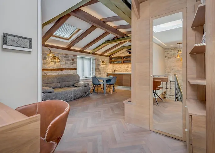 Palace Luxury Retreat