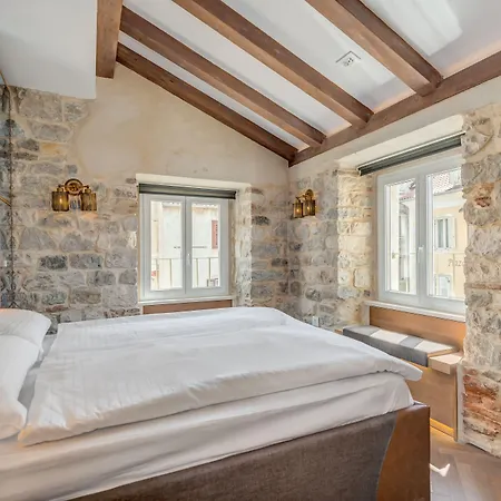 Palace Luxury Retreat * Split