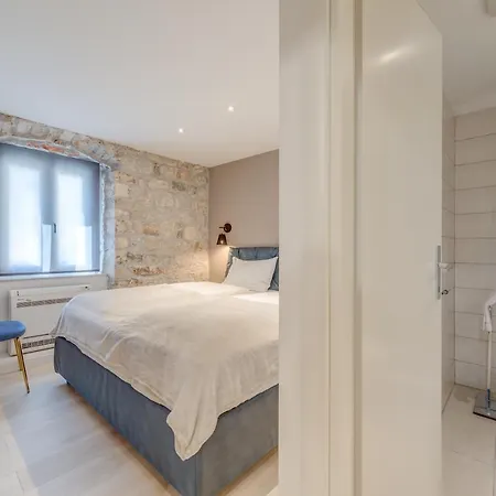 Palace Luxury Retreat Apartmán