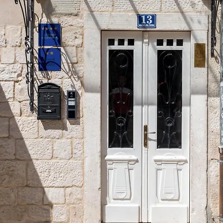 Apartment Palace Luxury Retreat - Old Town Split