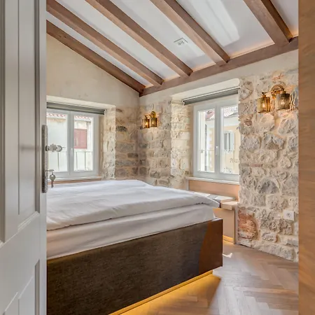 Palace Luxury Retreat Split