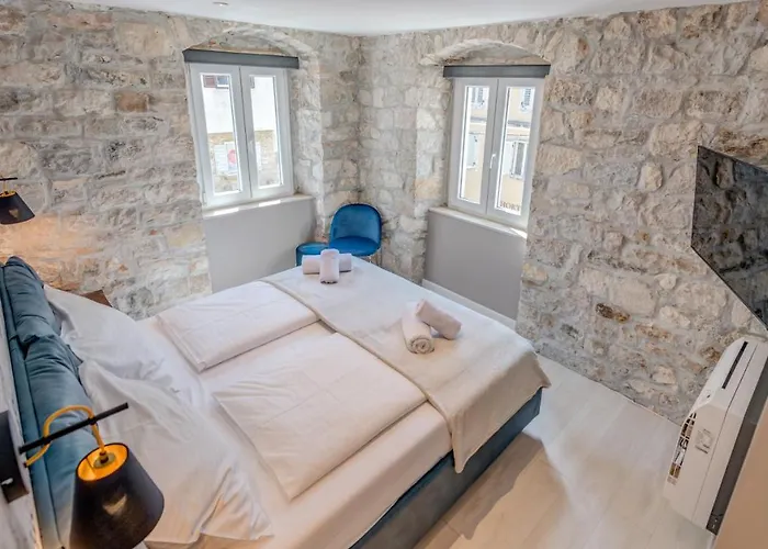 דירה Palace Luxury Retreat