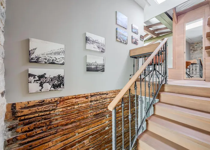 Palace Luxury Retreat