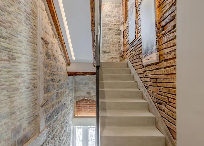 Palace Luxury Retreat