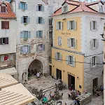 Palace Luxury Retreat * Split