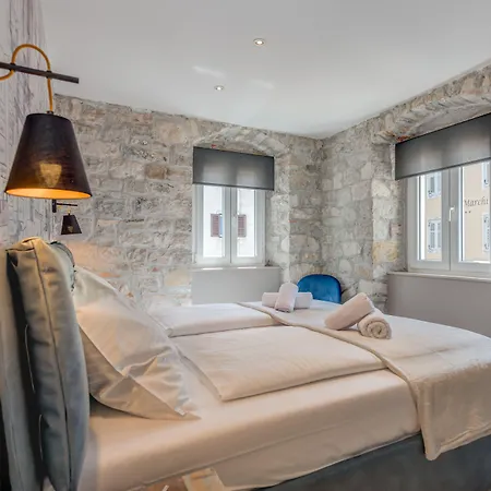 Apartment Palace Luxury Retreat *